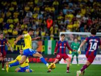 开云体育入口-包含里昂客场全取三分，赛季表现稳定的词条