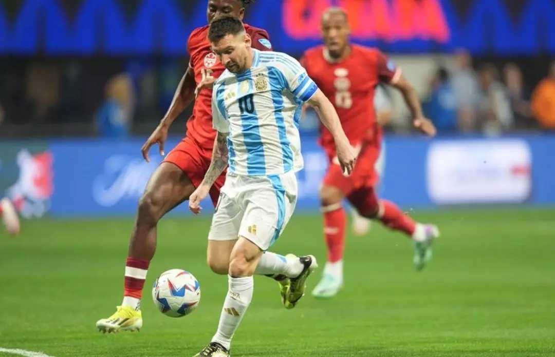 关于阿根廷队在欧洲预选赛中以绝佳状态连胜!的信息 关于阿根廷队在欧洲预选赛中以绝佳状态连胜!的信息