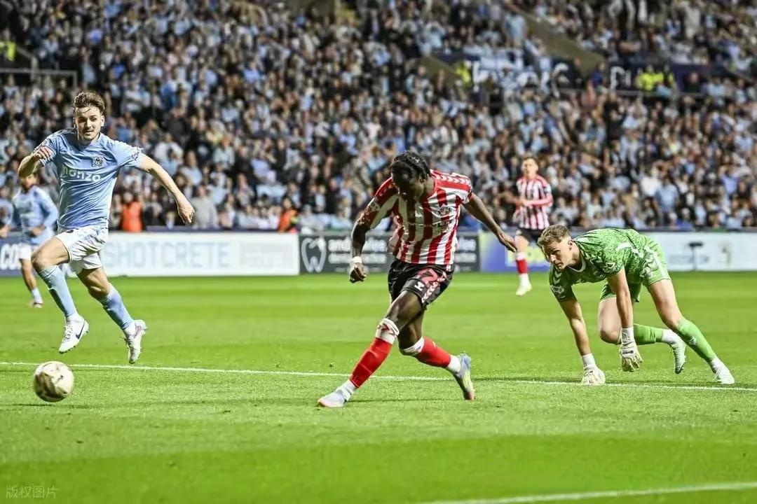 英国队赤手空拳夺冠,飞速奔流 英国队赤手空拳夺冠,飞速奔流