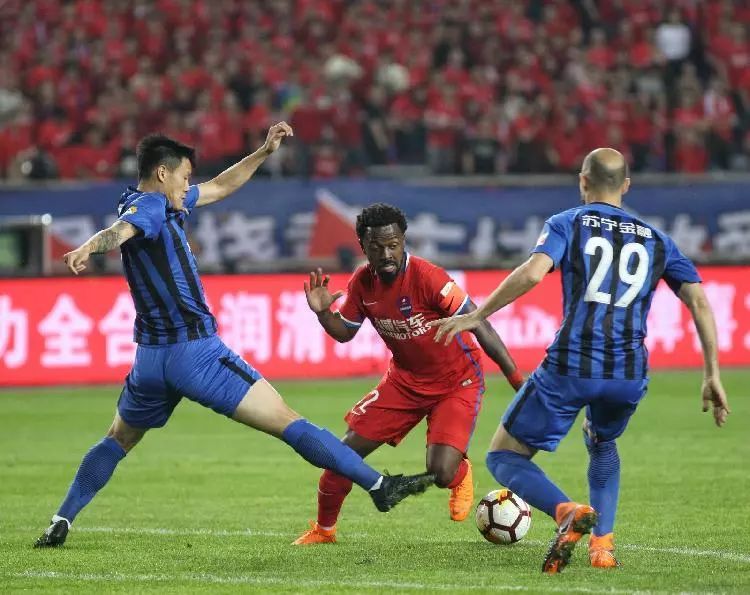 重庆斯威赢球,保持战绩稳定 重庆斯威赢球,保持战绩稳定