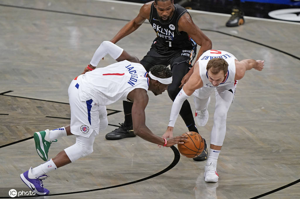 篮网队大胜一场,实力雄厚卫冠军 篮网队大胜一场,实力雄厚卫冠军