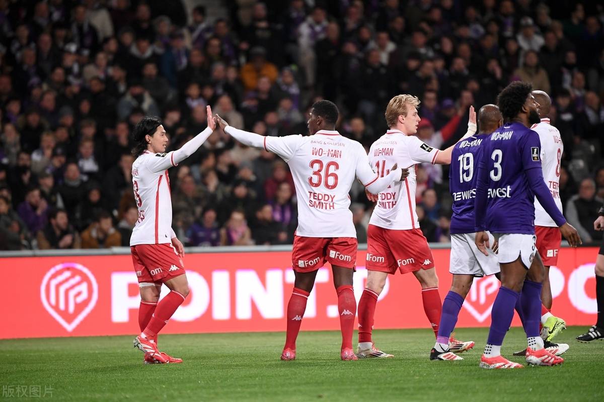 包含里尔再次失利:主场负于斯特拉斯堡,保持低位的词条 包含里尔再次失利:主场负于斯特拉斯堡,保持低位的词条