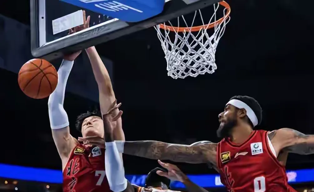 包含战绩表现亮眼,实力派球队展现无限魅力的词条 包含战绩表现亮眼,实力派球队展现无限魅力的词条