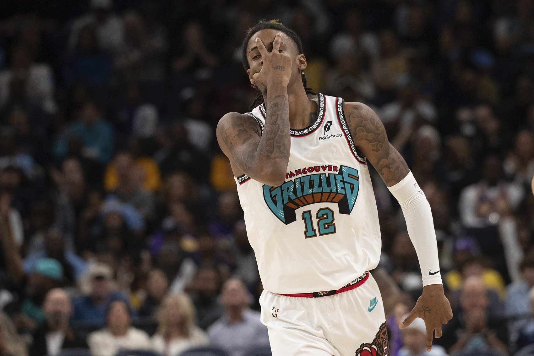 灰熊三连败争金独行侠,莫兰特别尴尬 灰熊三连败争金独行侠,莫兰特别尴尬