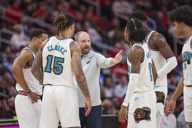 火箭客场不敌灰熊,遭遇两连败 火箭客场不敌灰熊,遭遇两连败